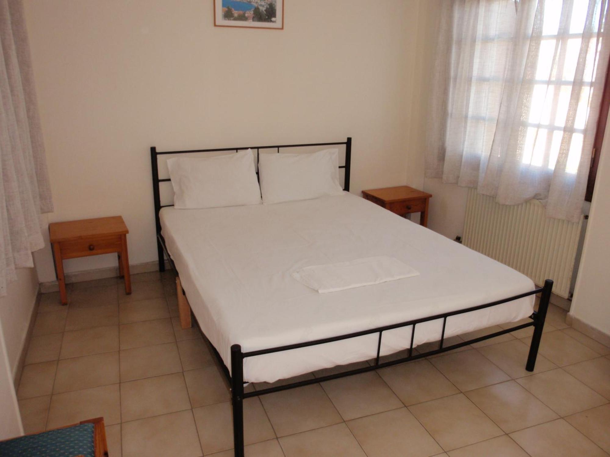 Vazakas Rooms Mytilene Exterior photo