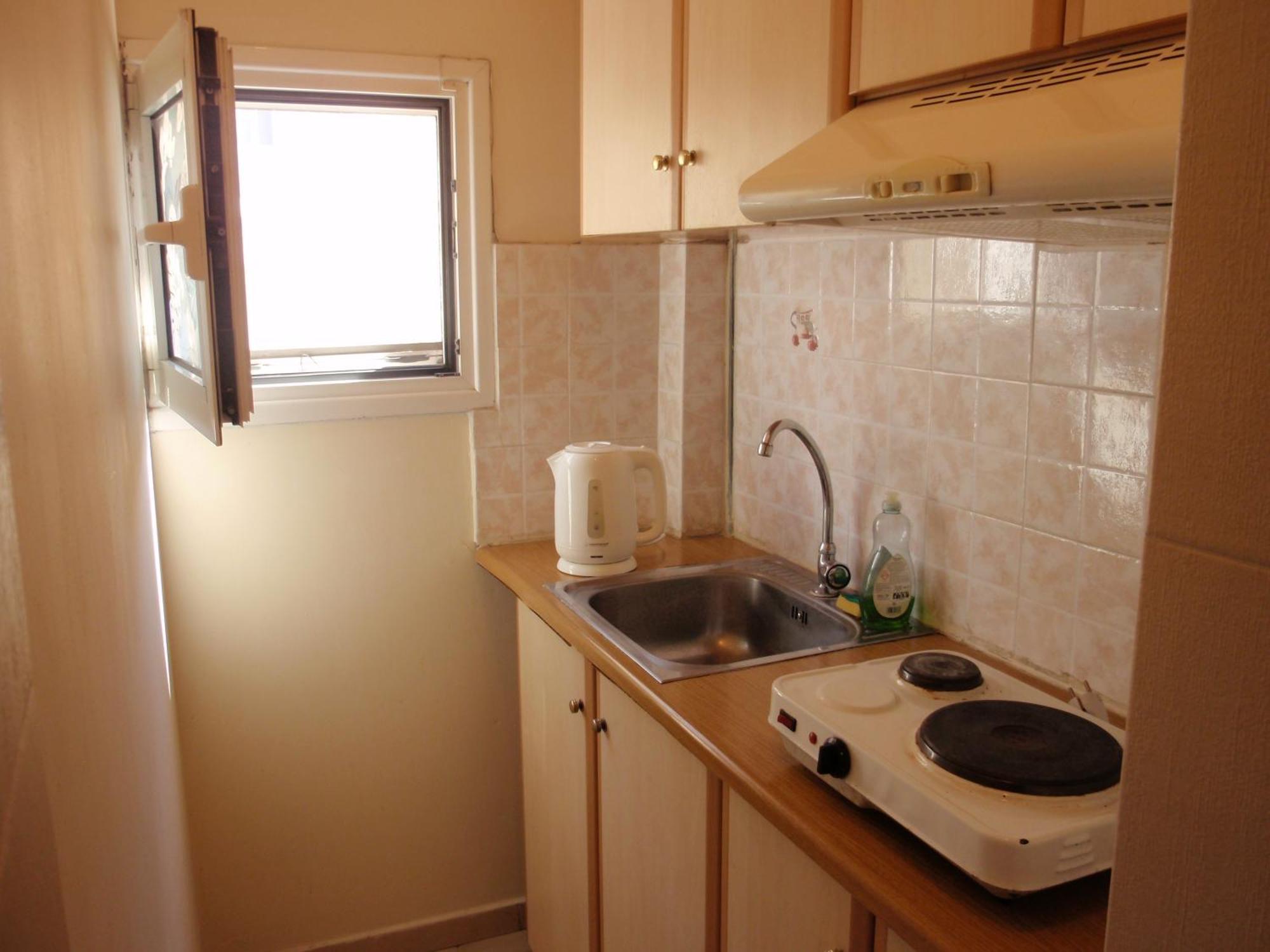 Vazakas Rooms Mytilene Exterior photo