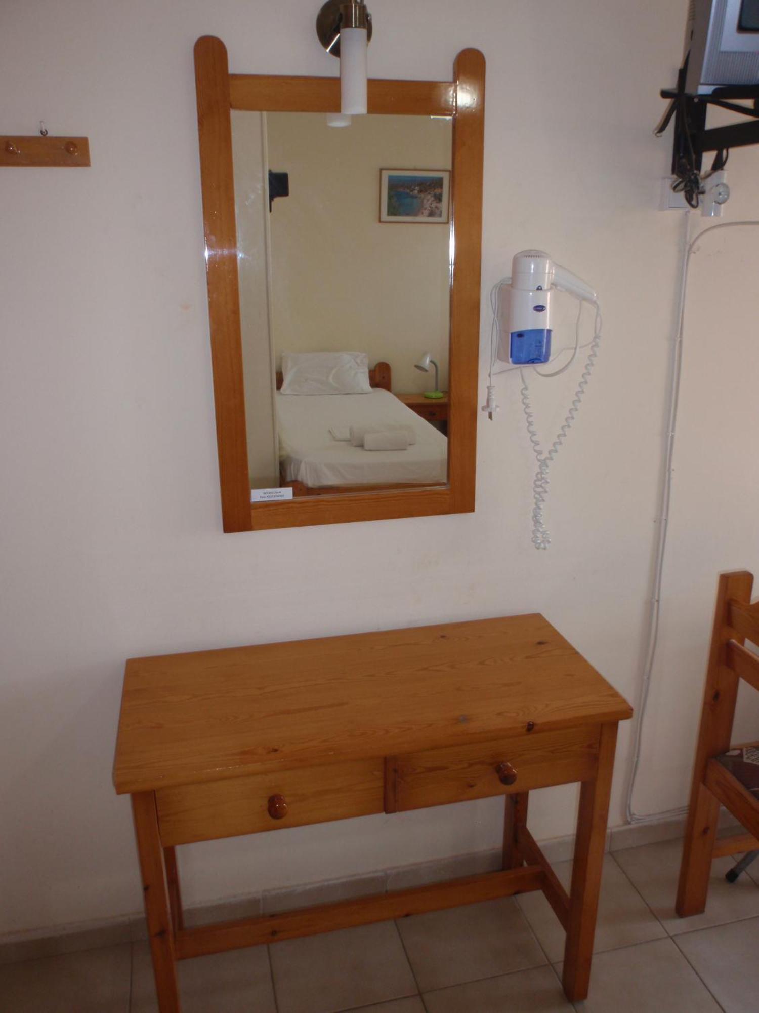 Vazakas Rooms Mytilene Exterior photo