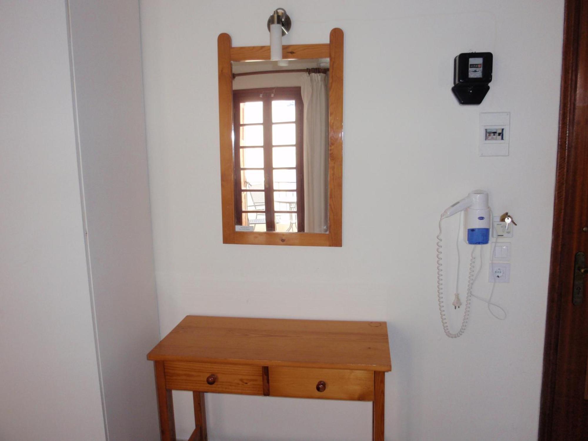 Vazakas Rooms Mytilene Exterior photo