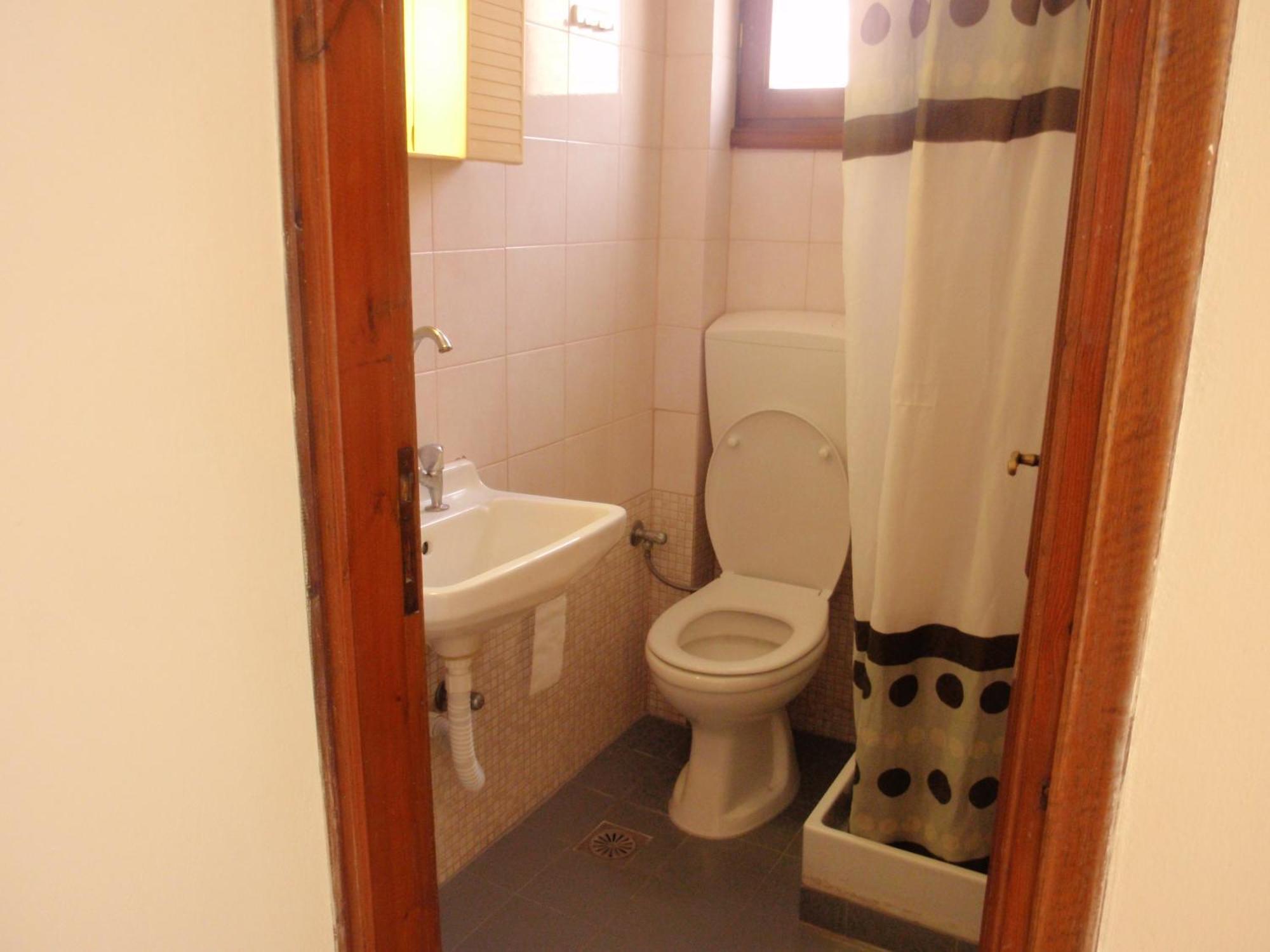 Vazakas Rooms Mytilene Exterior photo