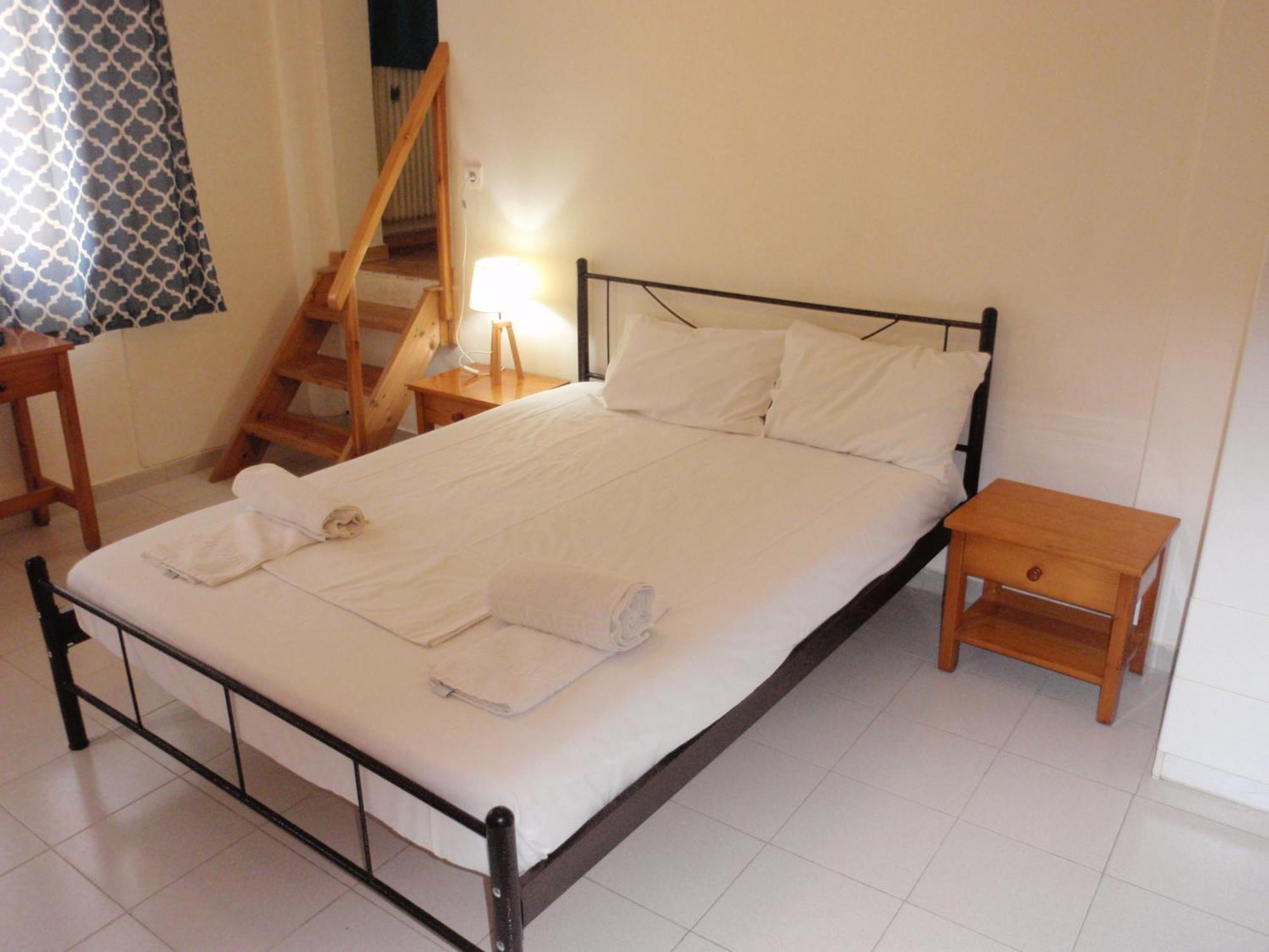 Vazakas Rooms Mytilene Exterior photo