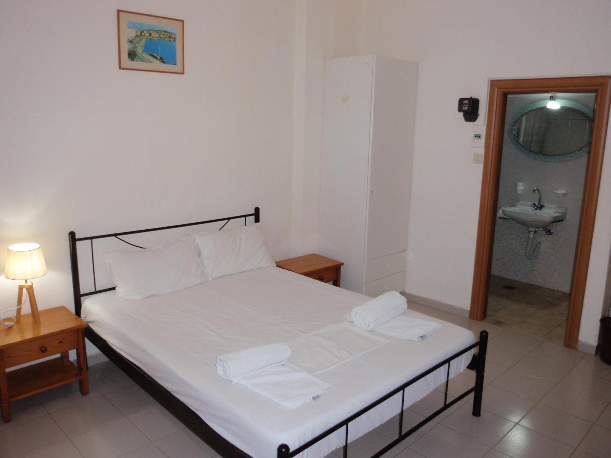 Vazakas Rooms Mytilene Exterior photo